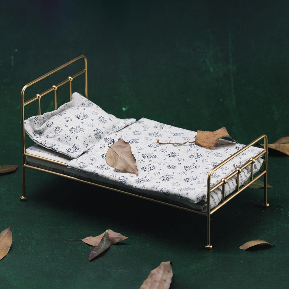 Golden Bed - Aizulhomey