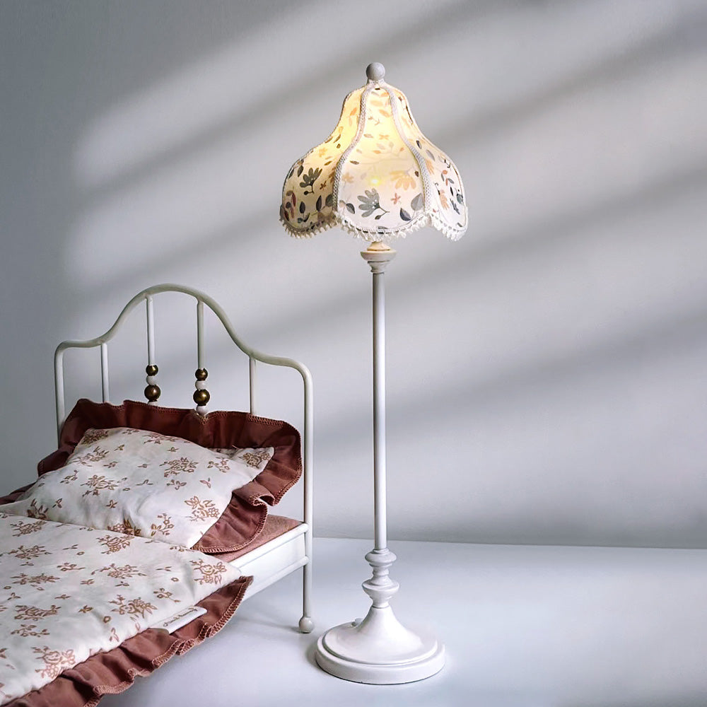 Romantic Vintage Floor Lamp with Light -White 1/6 Dollhouse Miniature Furniture