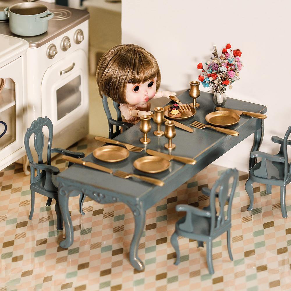 Retro Long Table Dollhouse -1/12 Scale Dollhouse Miniature