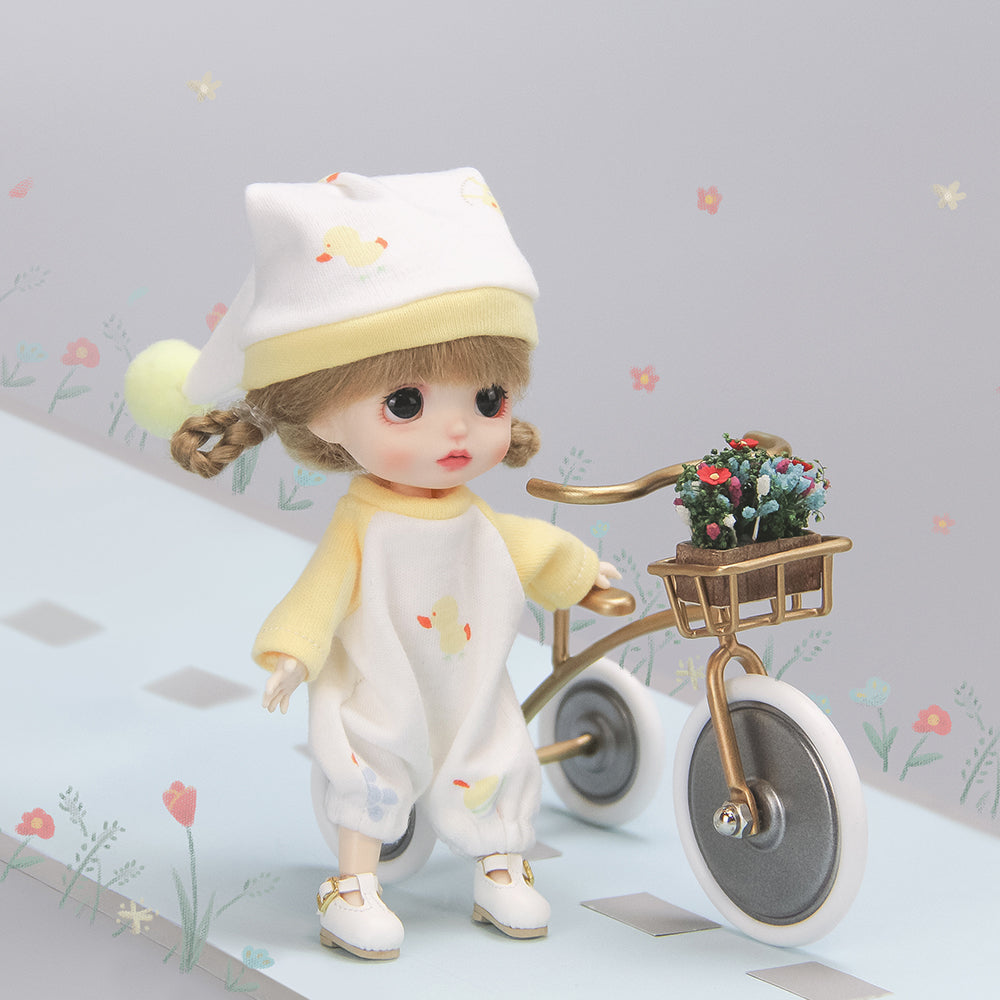 Mini Tricycle Dollhouse -Golden 1/12 Scale Dollhouse Miniature